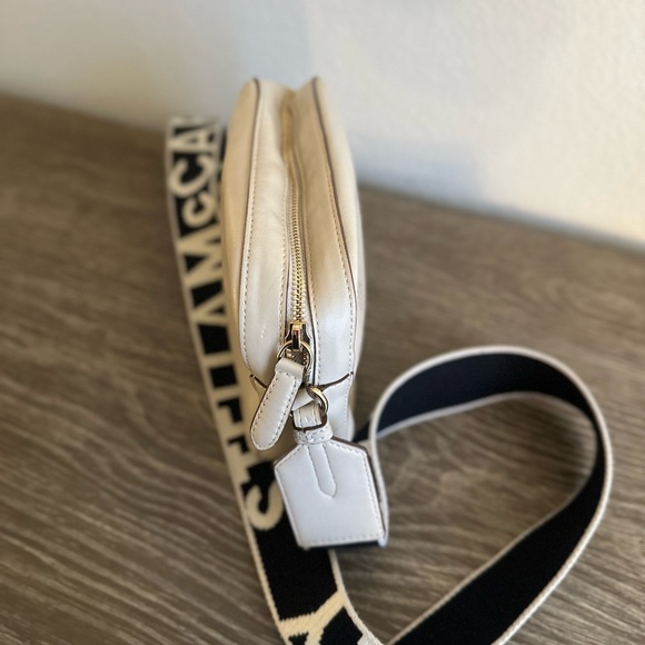 Logo Camera Crossbody Bag - Picture 7 of 9